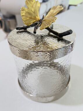 Michael Aram
Butterfly Ginkgo Small Kitchen Canister